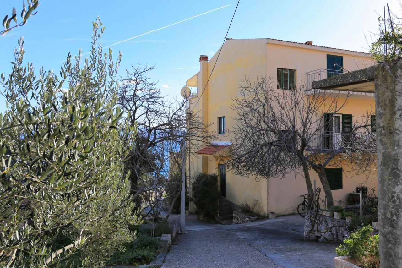Apartment Igrane 311B Bagian luar foto