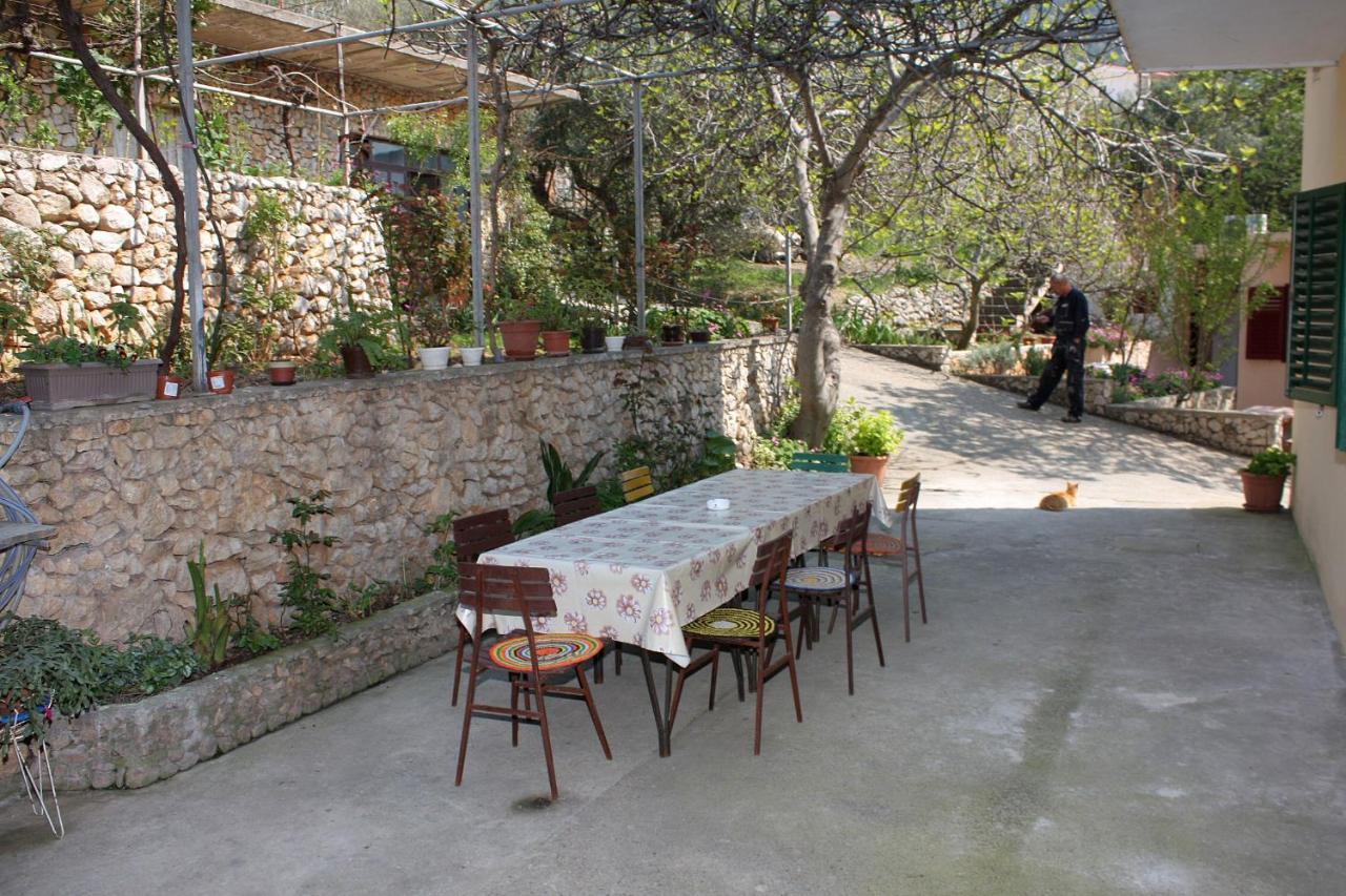 Apartment Igrane 311B Bagian luar foto