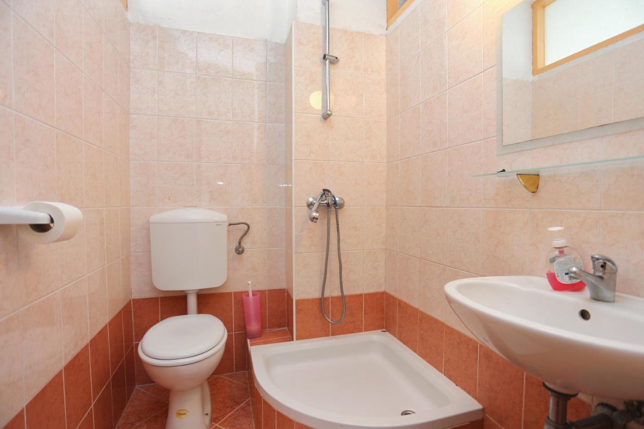 Apartment Igrane 311B Bagian luar foto