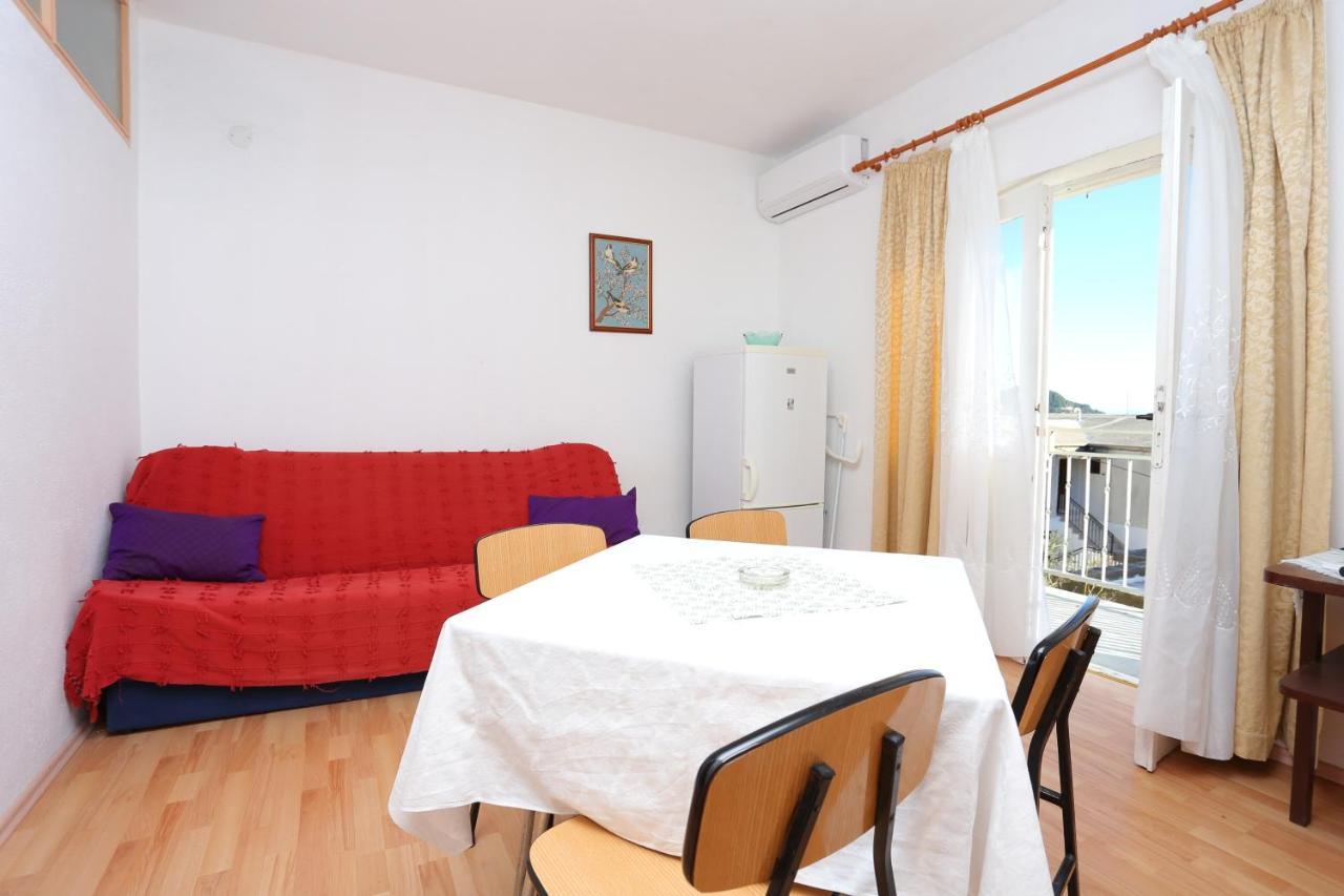 Apartment Igrane 311B Bagian luar foto