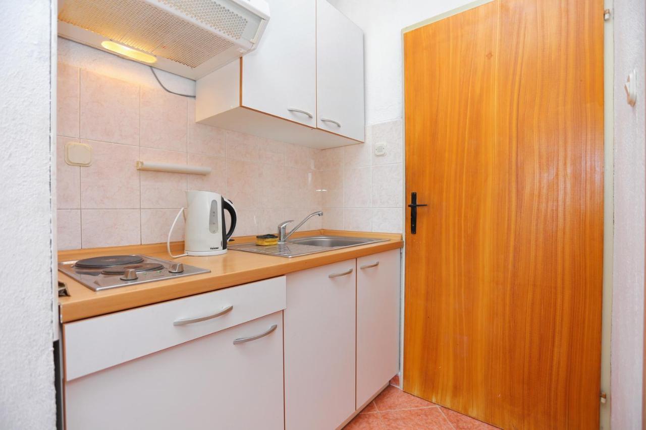 Apartment Igrane 311B Bagian luar foto